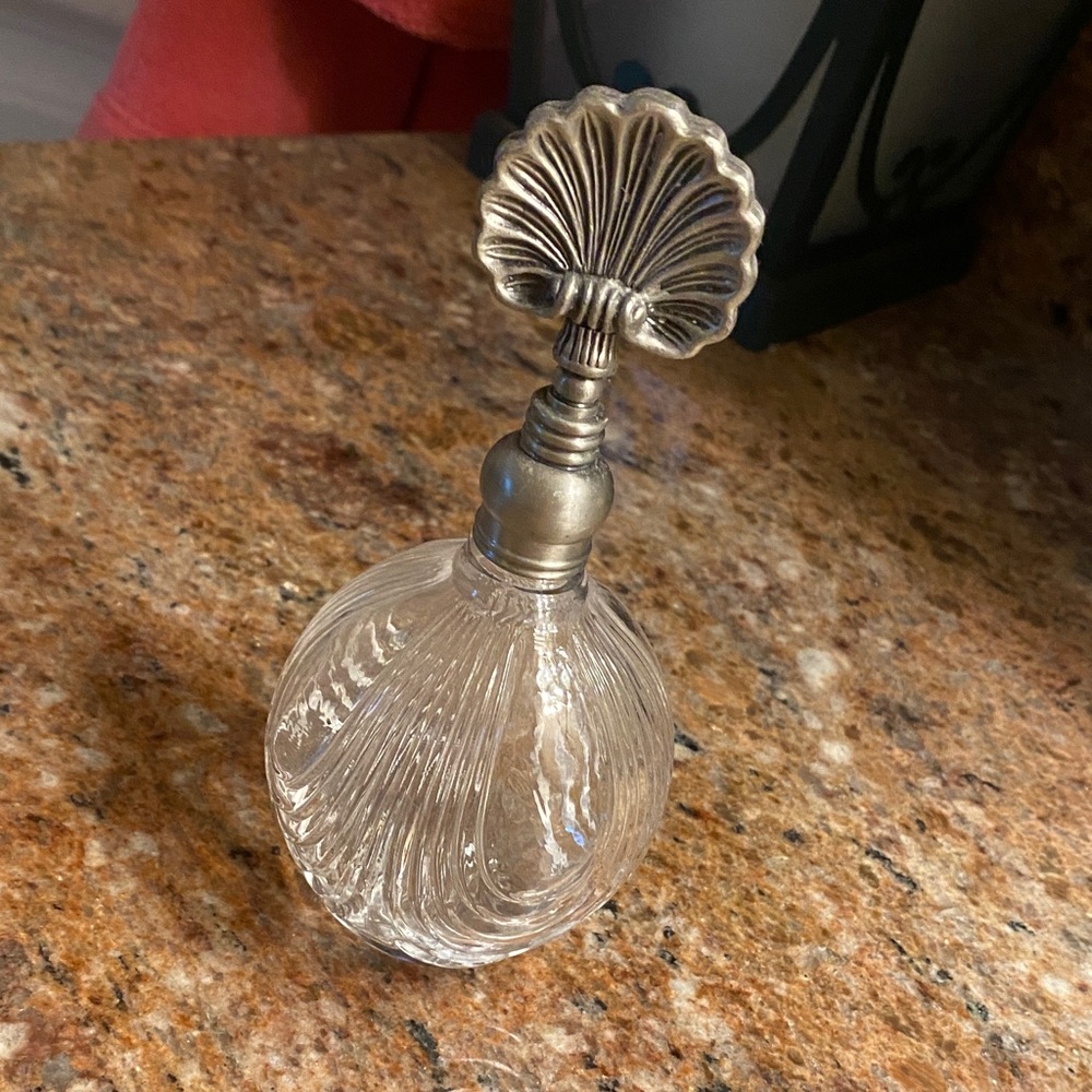 Elegant Glass Perfume Bottle with Silver Accents - Picture 1 of 7